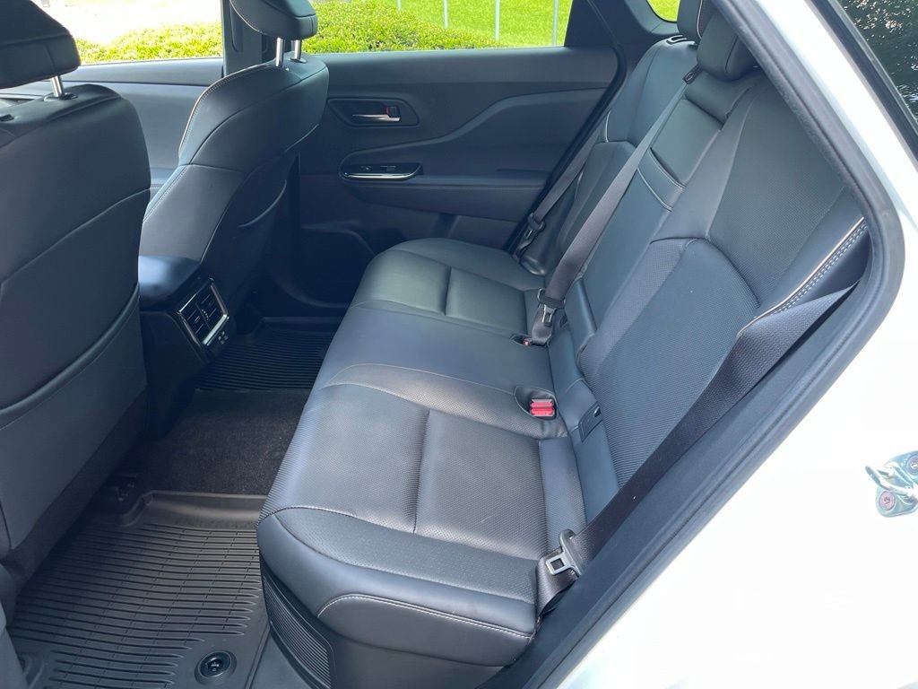 Used 2025 White Toyota XLE image 25