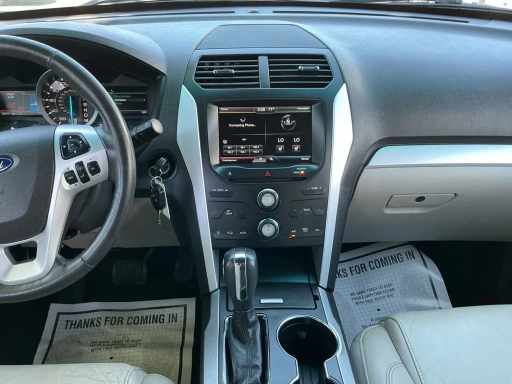 Used 2015 Red Ford XLT image 18