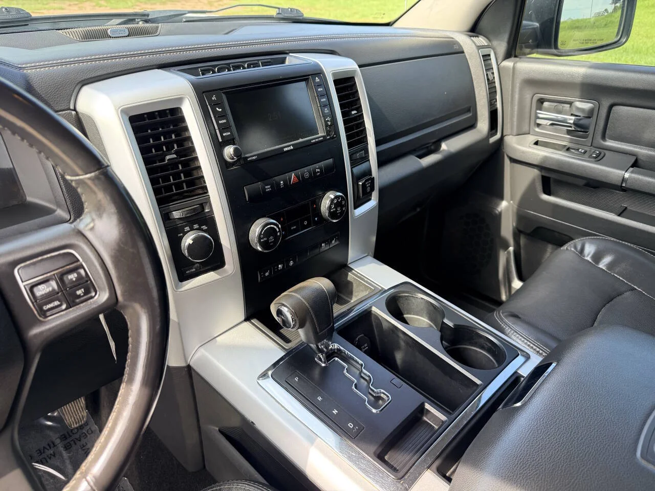 Used 2012 White RAM Sport 4x4 4dr Crew Cab 5.5 ft. SB Pickup image 22