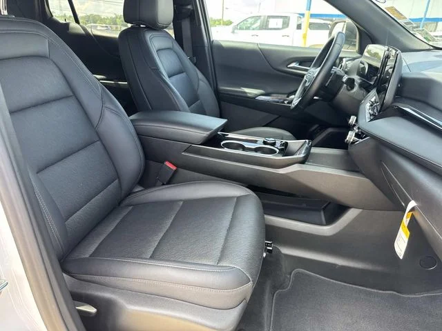 Used 2026 White Chevrolet LT image 47