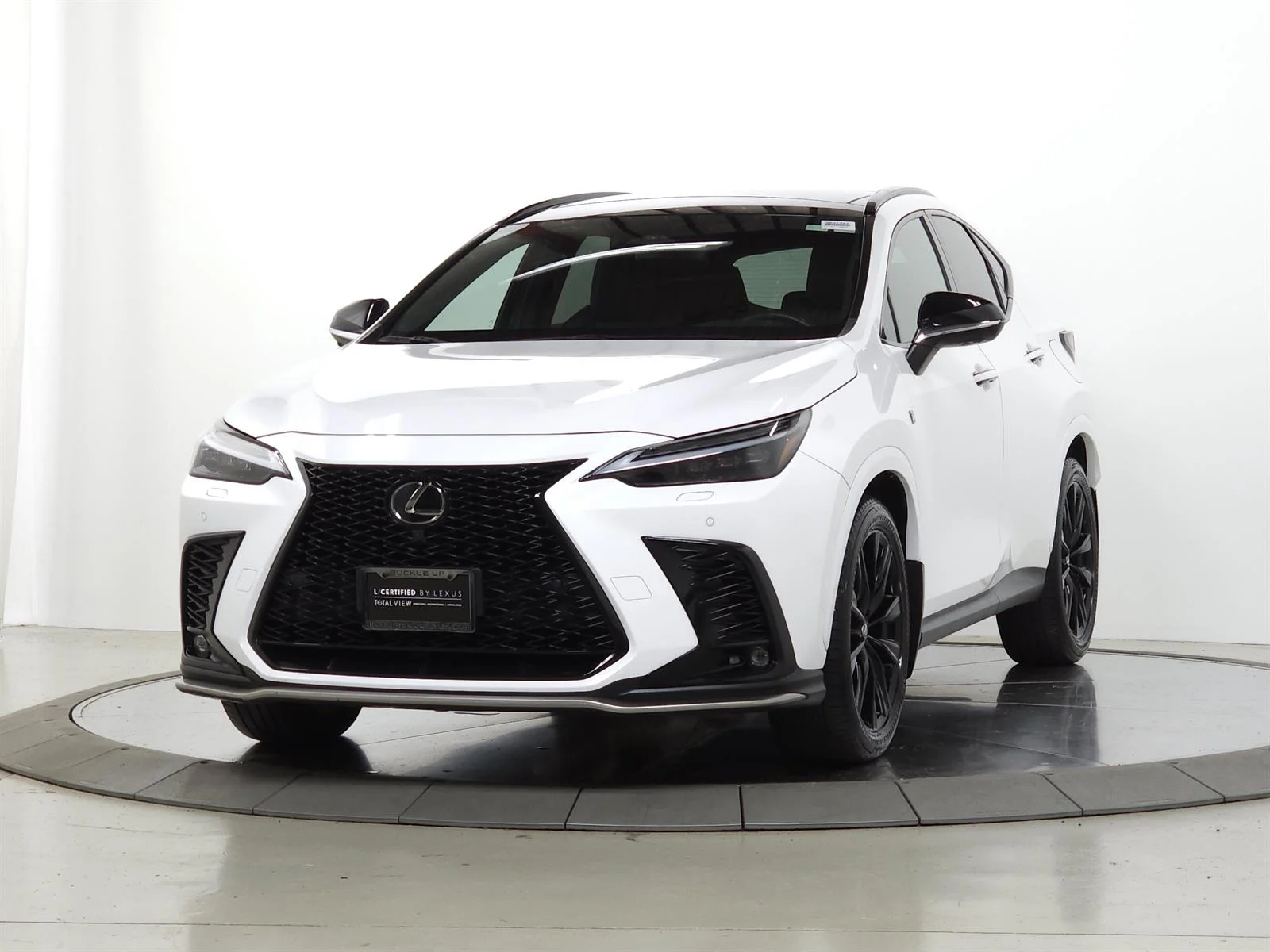 Certified Used 2024 Ultra White 083 Lexus F SPORT Handling image 4