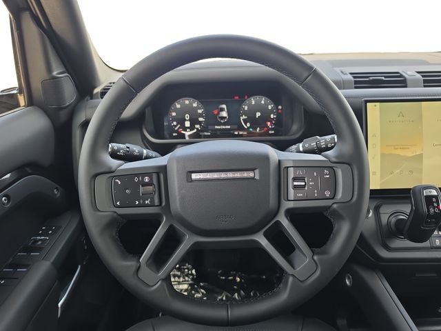 New 2026 Santorini Black Land Rover X-Dynamic SE image 13