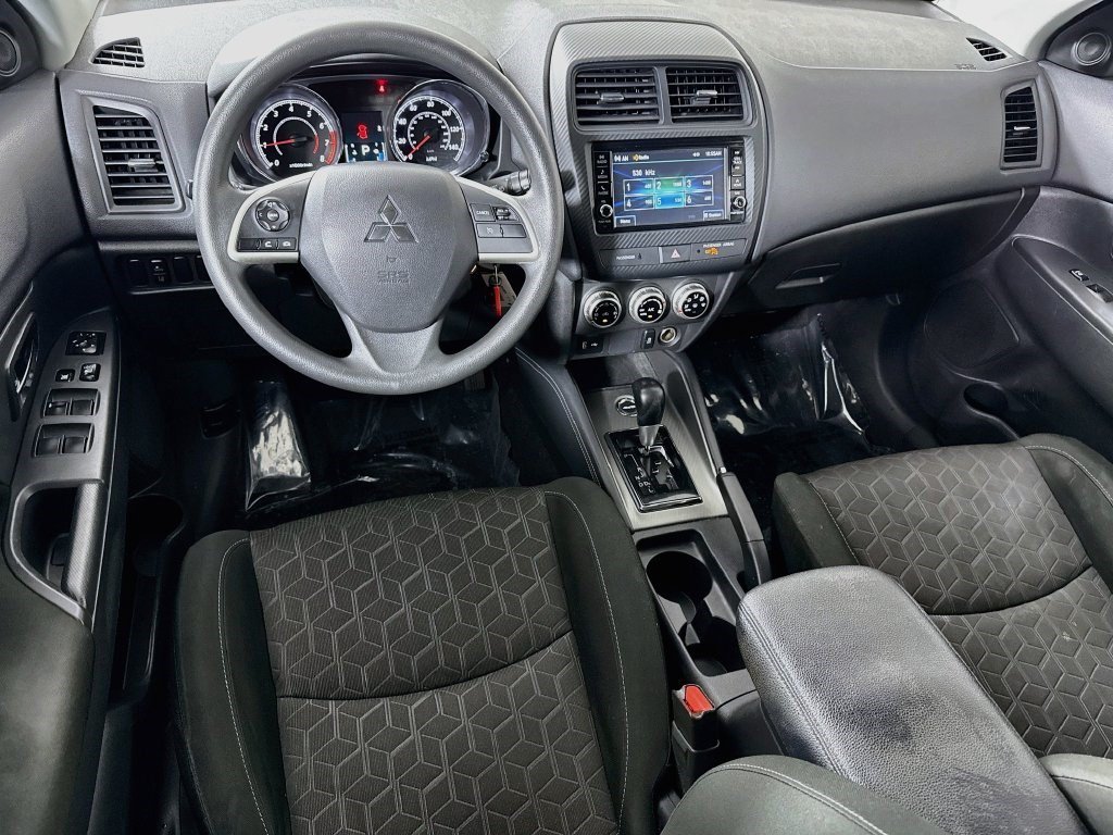 Used 2025 Alloy Silver Metallic Mitsubishi ES image 13