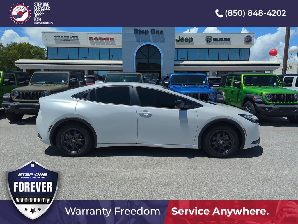 Used 2025 Beige Toyota LE image 7