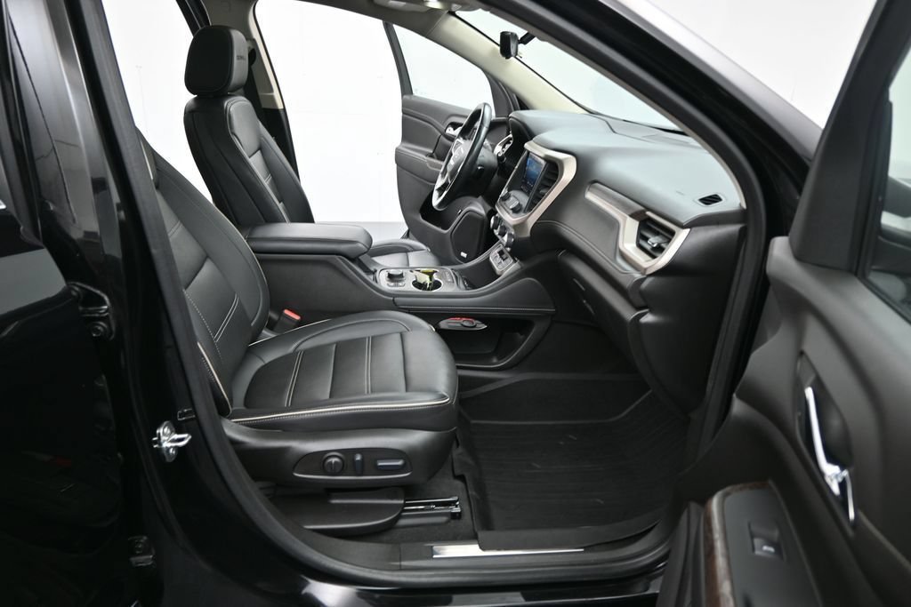 Used 2022 Ebony Twilight Metallic GMC Denali image 31
