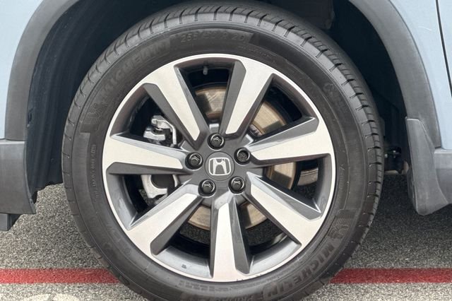 Certified Used 2024 Sonic Gray Pearl Honda Touring image 34