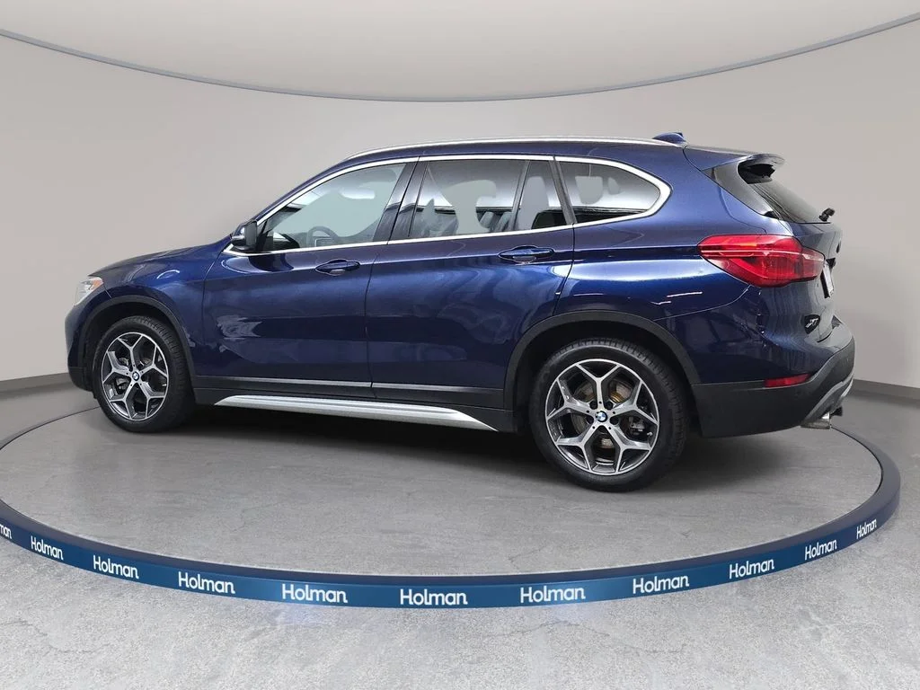 Used 2019 Mediterranean Blue Metallic BMW xDrive28i image 8