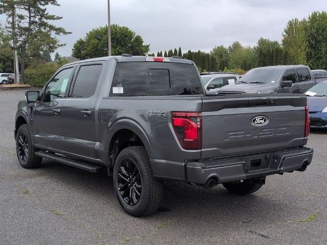 New 2026 Carbonized Gray Metallic Ford XLT image 3