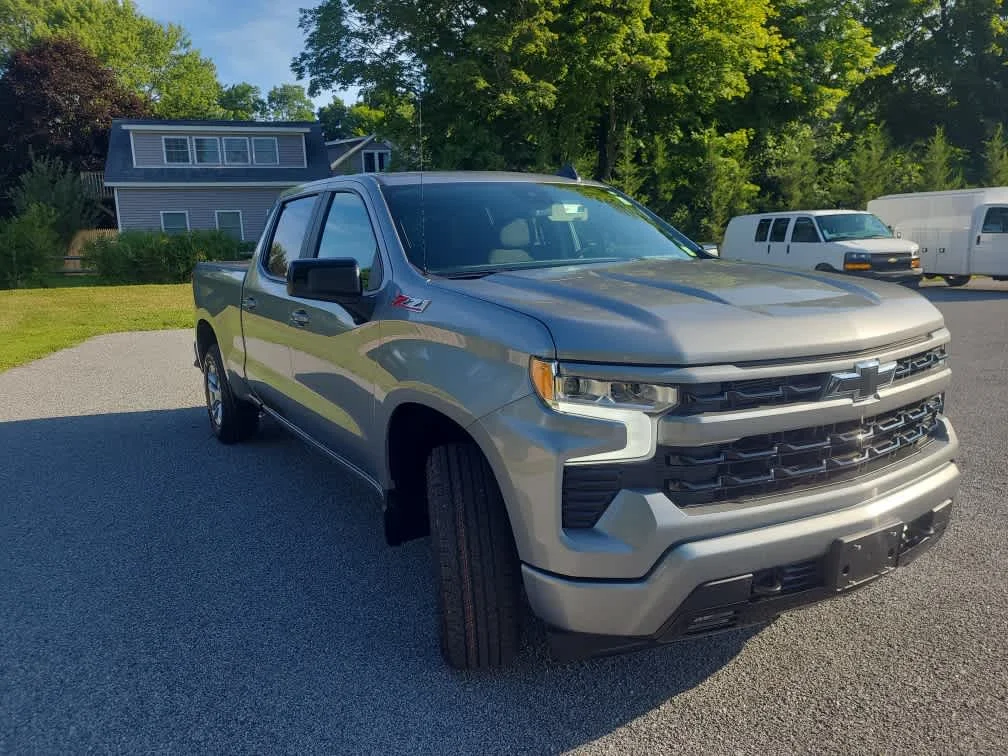 New 2026 Sterling Gray Metallic Chevrolet RST image 4