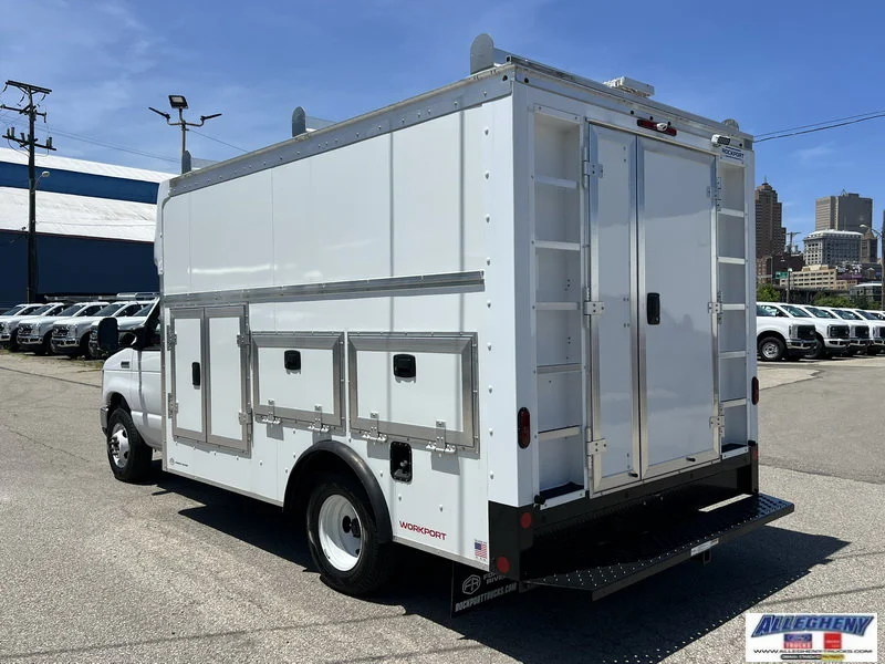 New 2027 White Ford  image 8