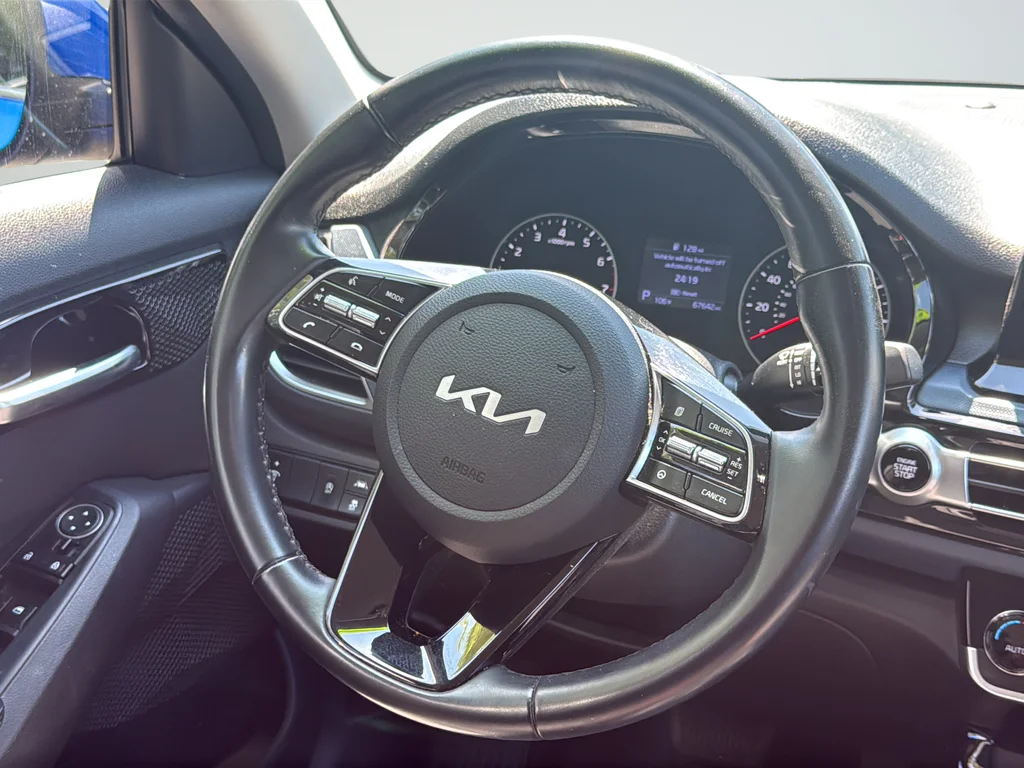Used 2023 Blue Kia S image 19