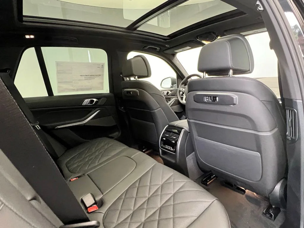 New 2026 Black Sapphire Metallic BMW sDrive40i image 8