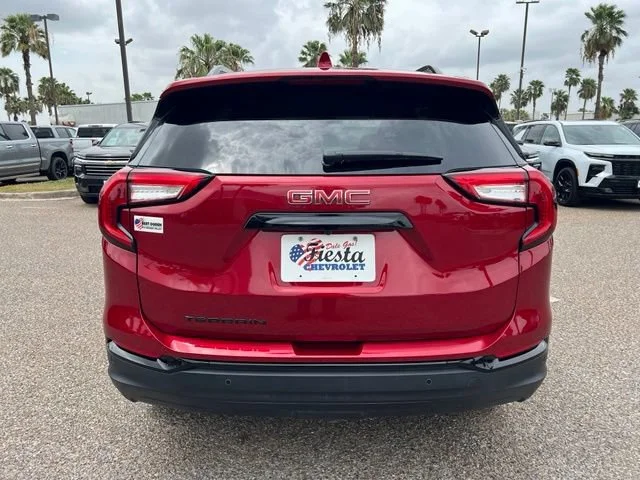 Used 2024 Volcanic Red Tintcoat GMC SLE image 6