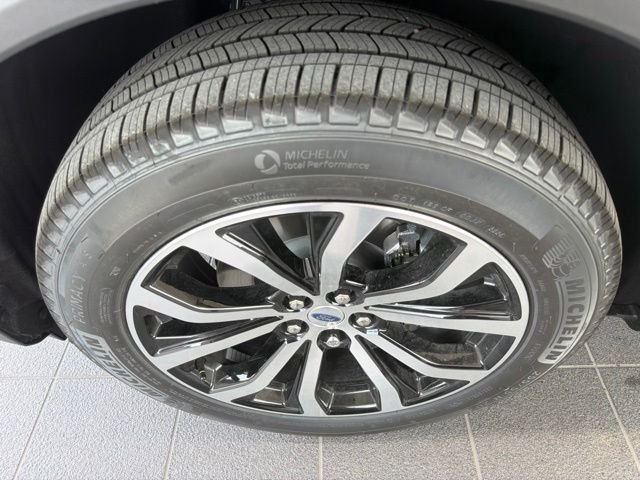 New 2026 Space White Metallic Ford ST-Line image 6