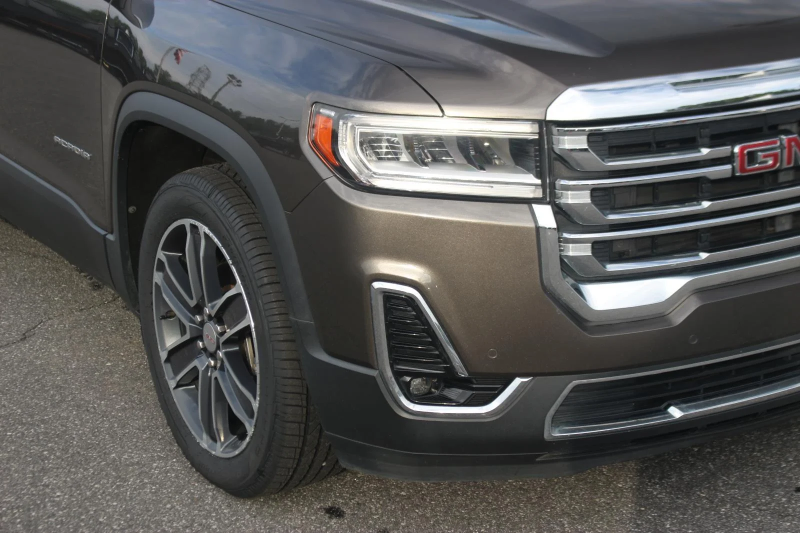 Used 2020 SMOKEY QUARTZ METALLIC GMC SLT image 9