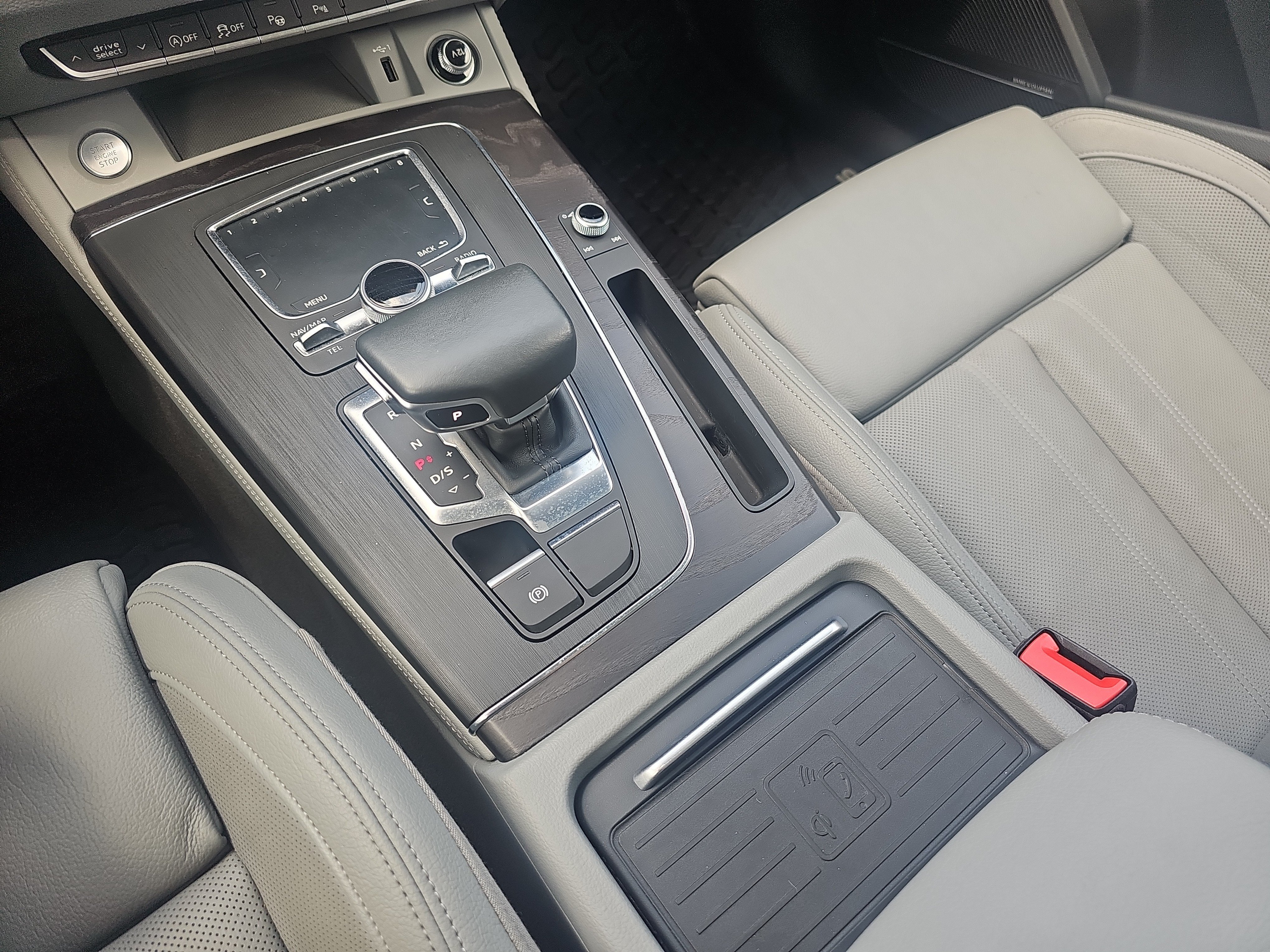 Used 2020  Audi Prestige image 24