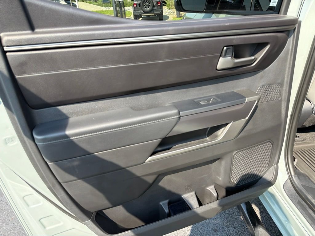 Used 2026  Toyota SR5 image 12