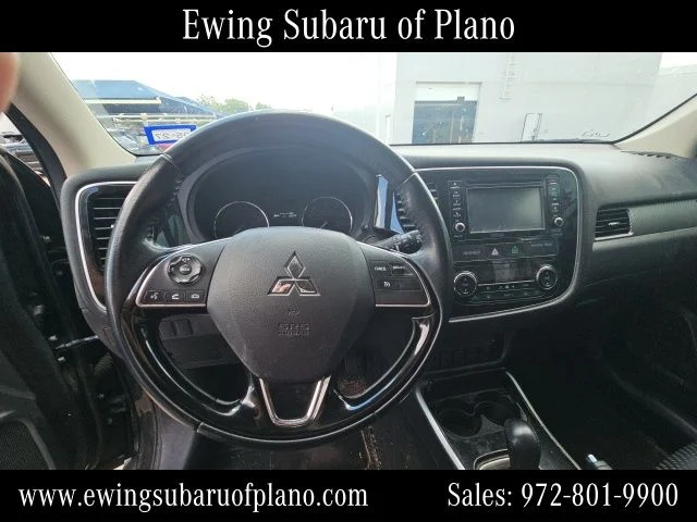 Used 2017  Mitsubishi ES image 10
