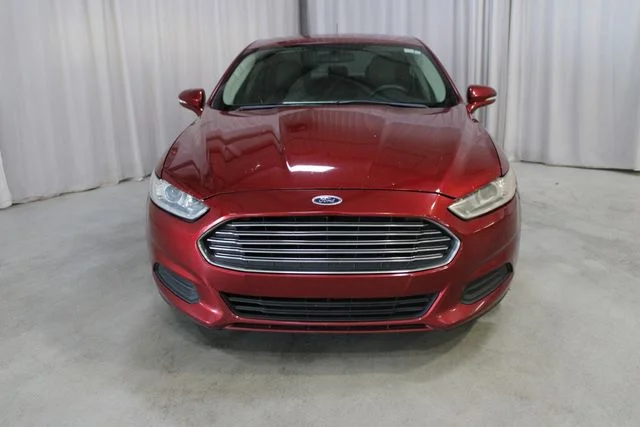 Used 2014 Red Ford SE image 24