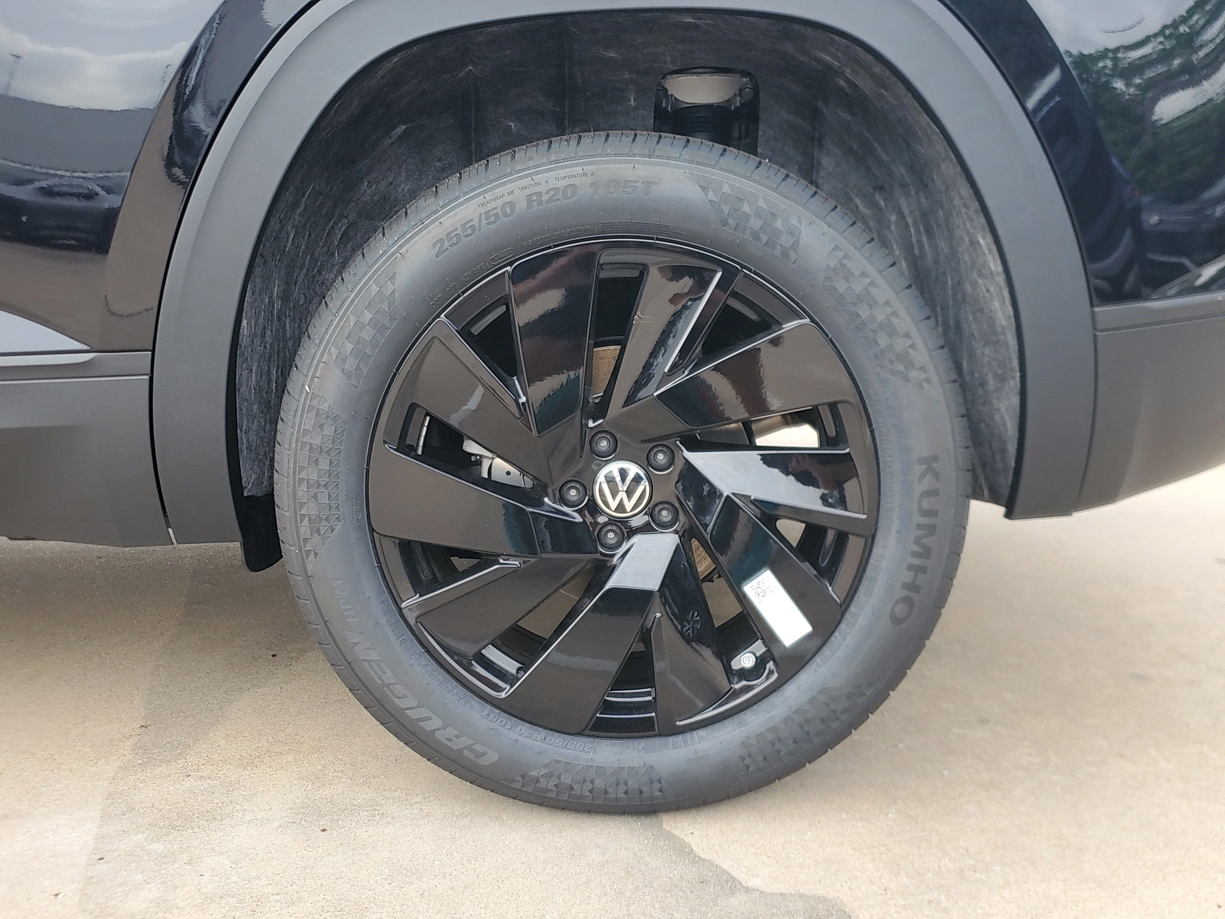 New 2026 Black Volkswagen 2.0T SE w/Technology image 8