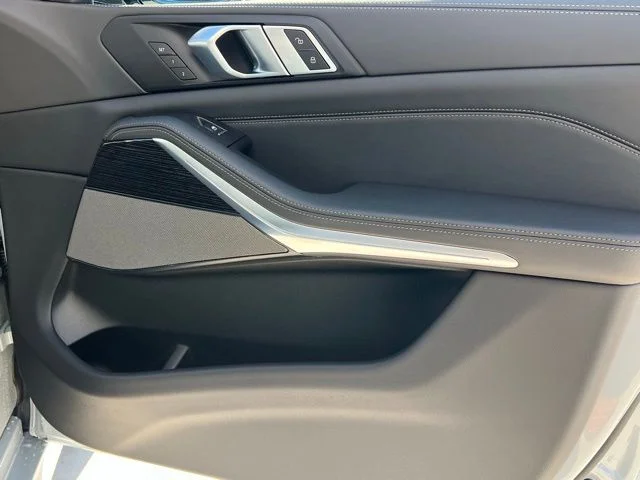 2026 BMW X7 40i - Photo 28