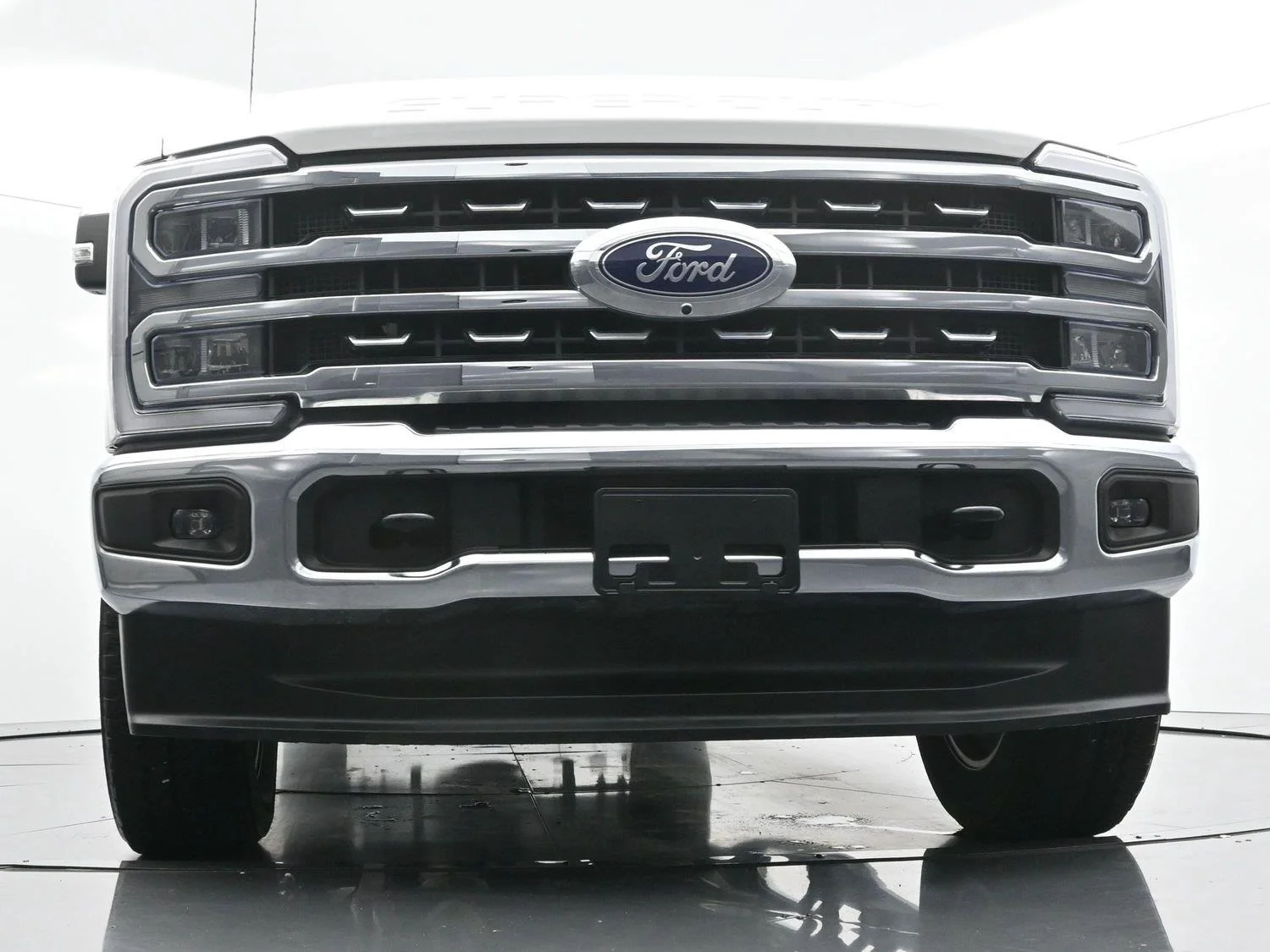 Used 2025 White Ford XL image 45