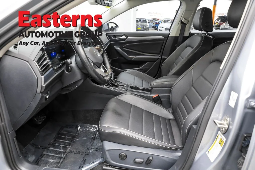Used 2024 Silver Volkswagen 1.5T SE image 14