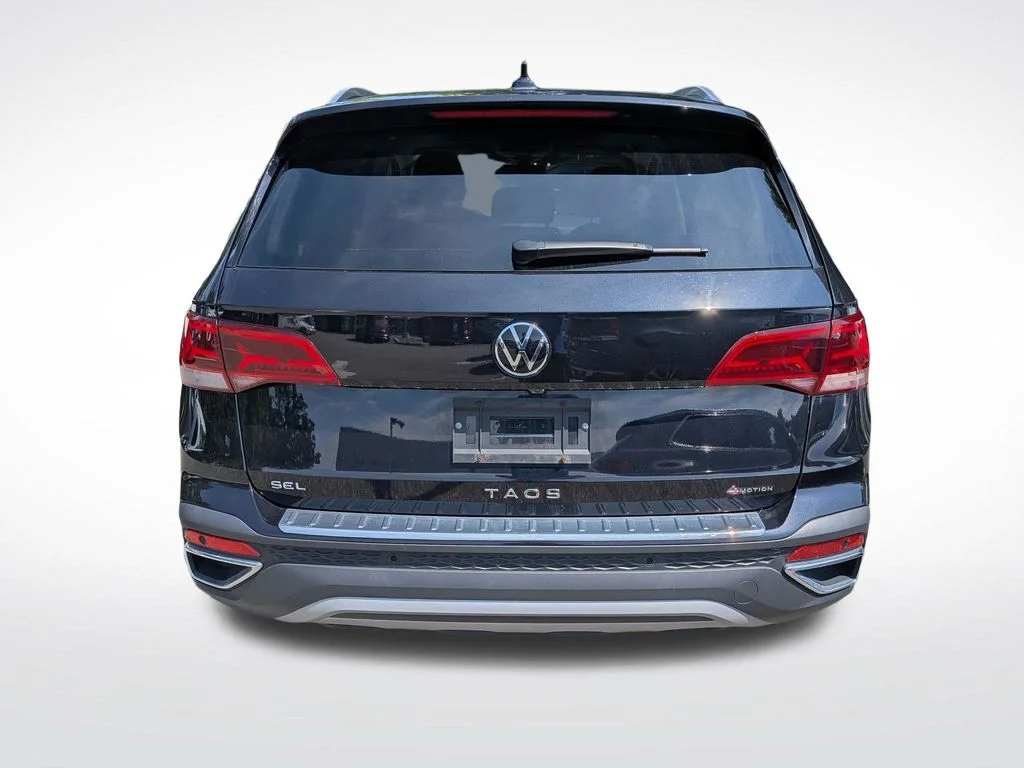 Used 2024 Black Volkswagen 1.5T SEL image 5