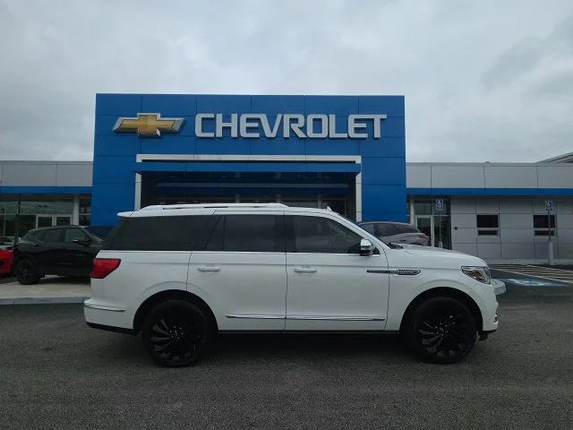 Used 2021 White Lincoln Black Label image 2