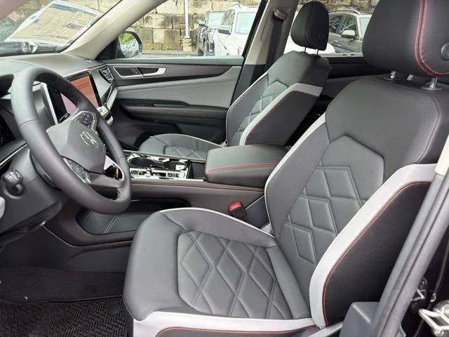 New 2026 Black Volkswagen 2.0T Peak Edition image 9