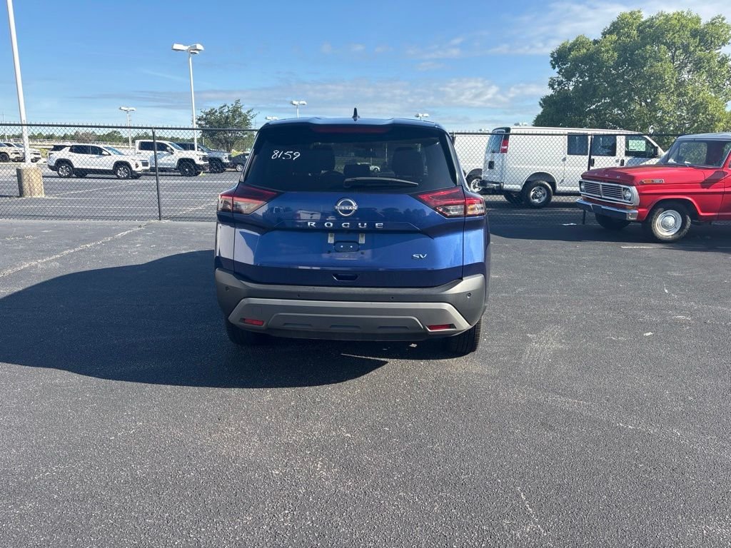 Used 2023 Blue Nissan SV image 4