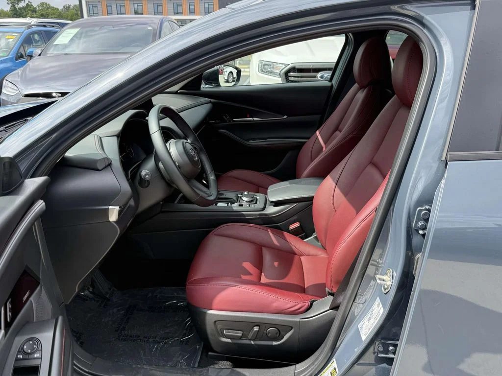Certified Used 2026 Gray Metallic Mazda 2.5 S Carbon Edition image 14
