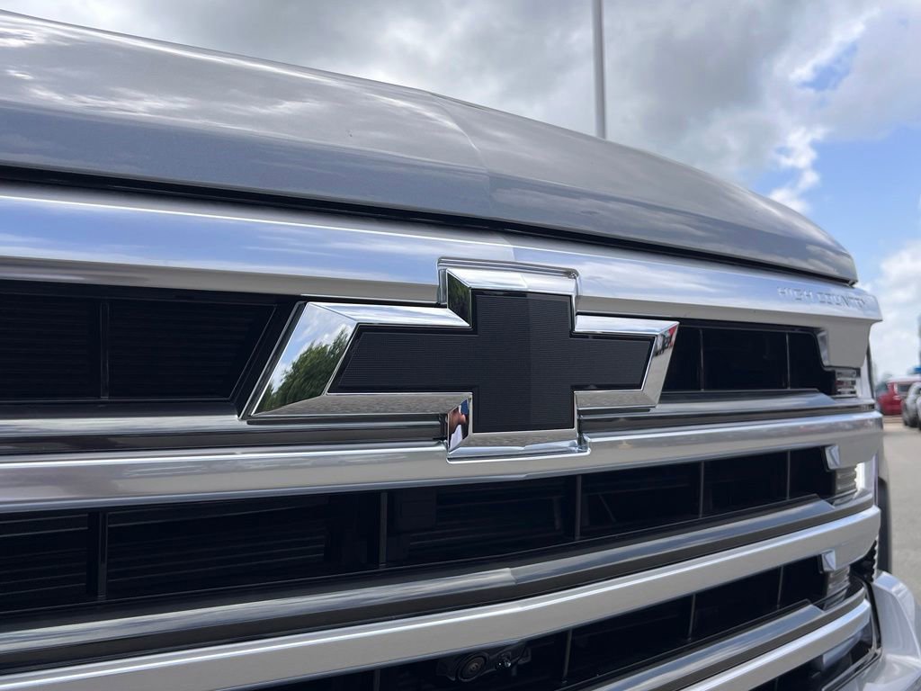 2026 Chevrolet Silverado 1500 High Country - Photo 9