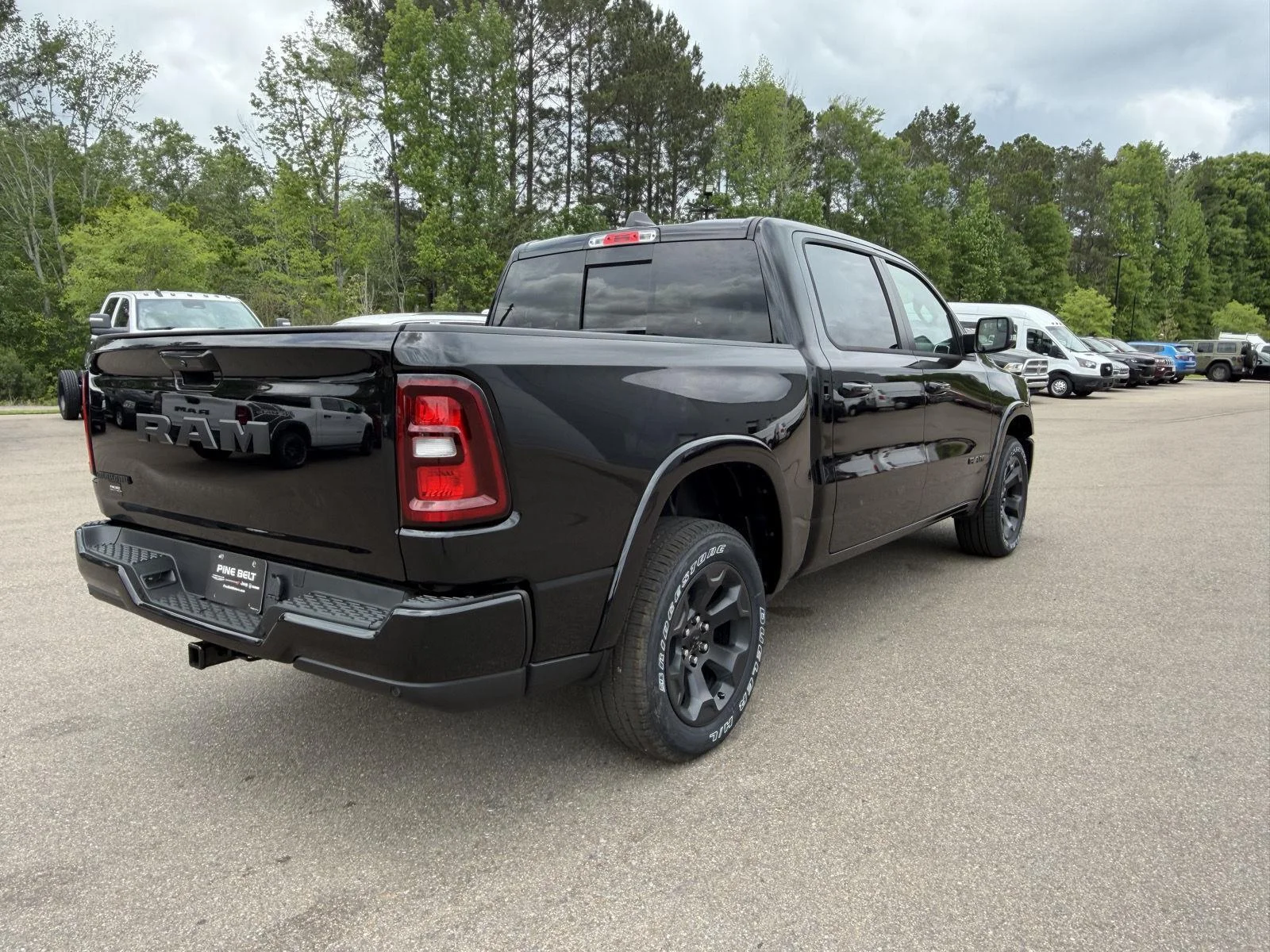 New 2026 Diamond Black Crystal Pearl-Coat Exterior Paint RAM Big Horn image 6