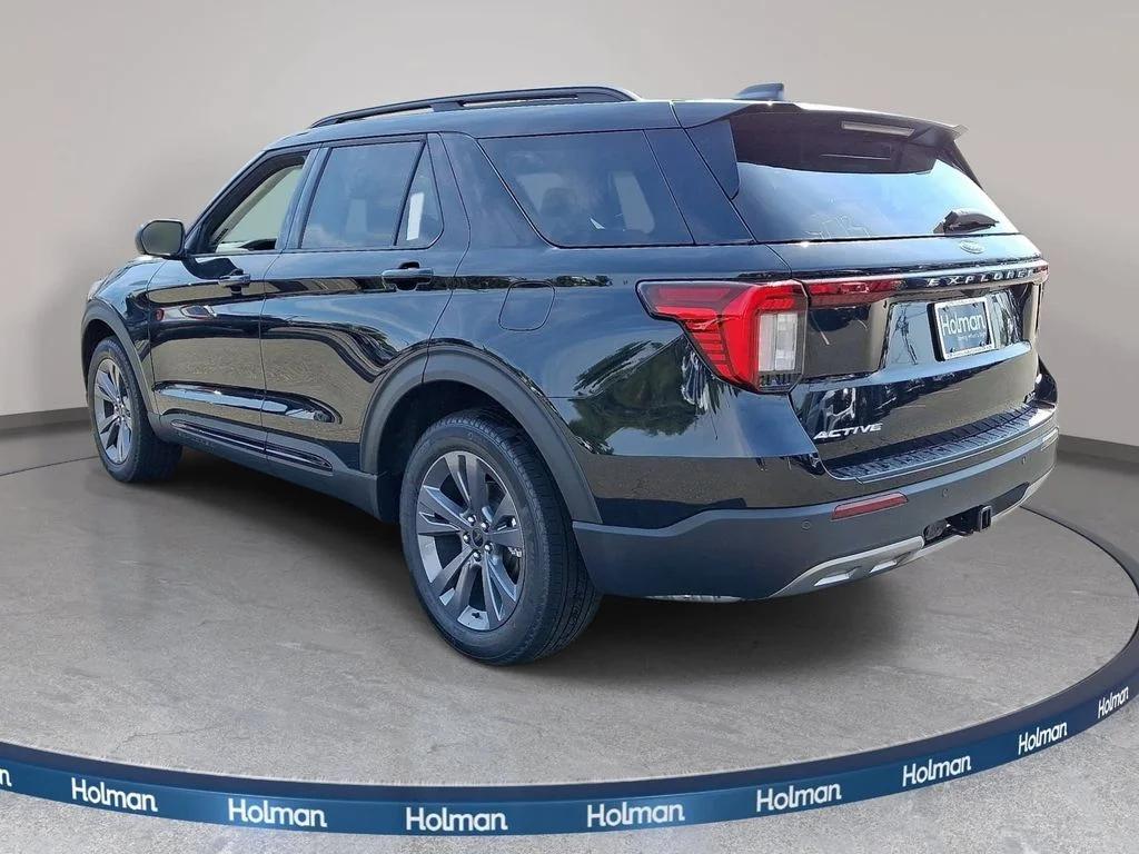 New 2026 Agate Black Metallic Ford Active image 5