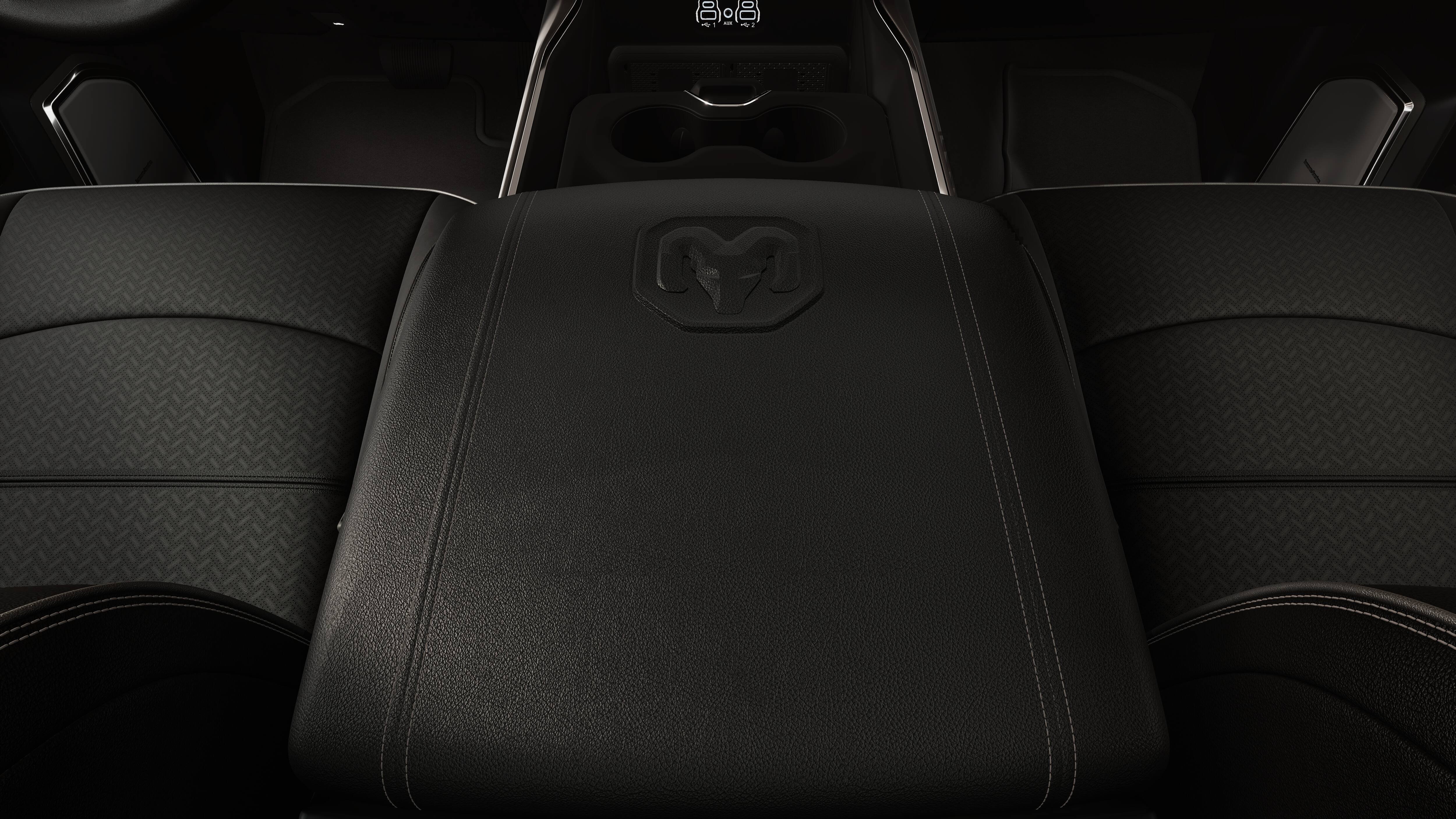 New 2026 Diamond Black Crystal Pearl-Coat Exterior Paint RAM LARAMIE image 4