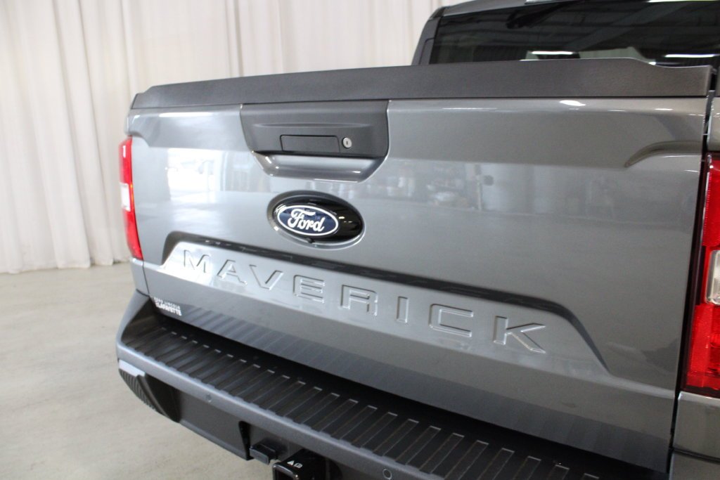 New 2026 Carbonized Gray Metallic Ford XLT image 31