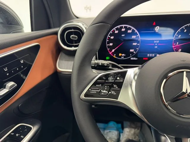 New 2026  Mercedes-Benz GLC 300 image 23