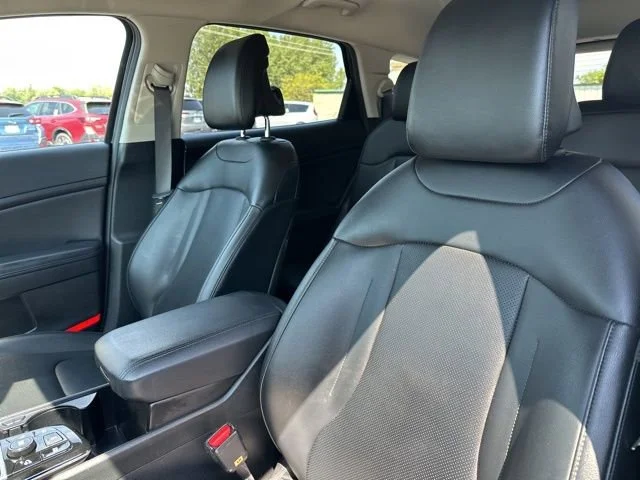 2023 Kia Sportage EX - Photo 22
