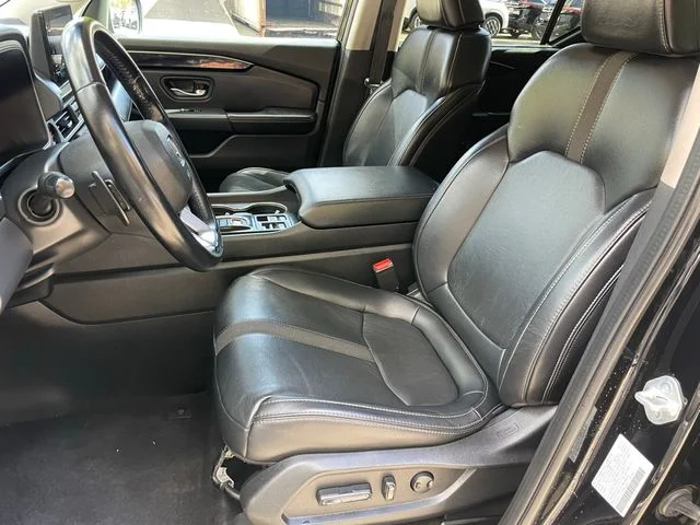 2023 Honda Pilot Touring - Photo 6