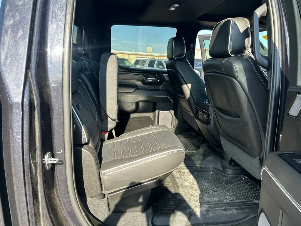 Used 2022 Titanium GMC AT4X image 13