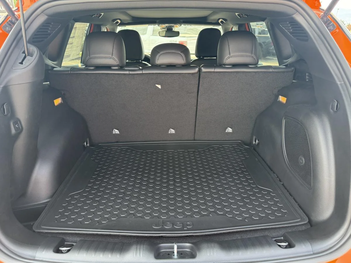 New 2026 joose (pl4) Jeep Altitude image 7