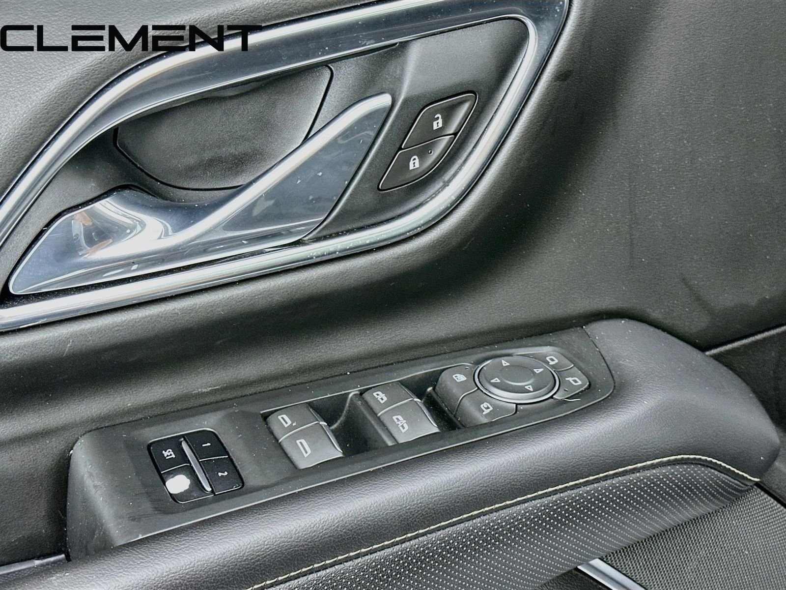 2021 Chevrolet Suburban Premier - Photo 28