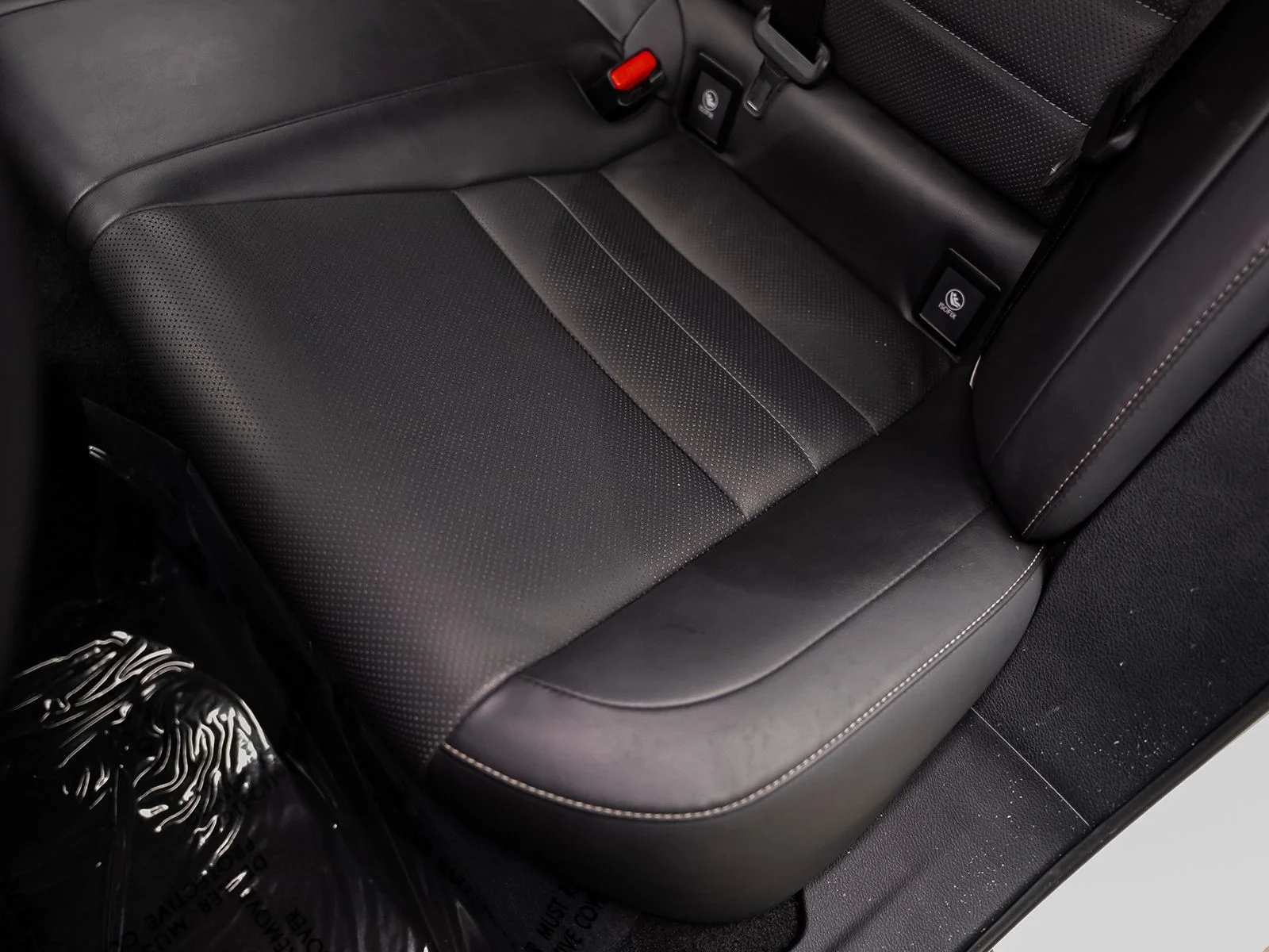 Used 2016 White Lexus 200t image 42
