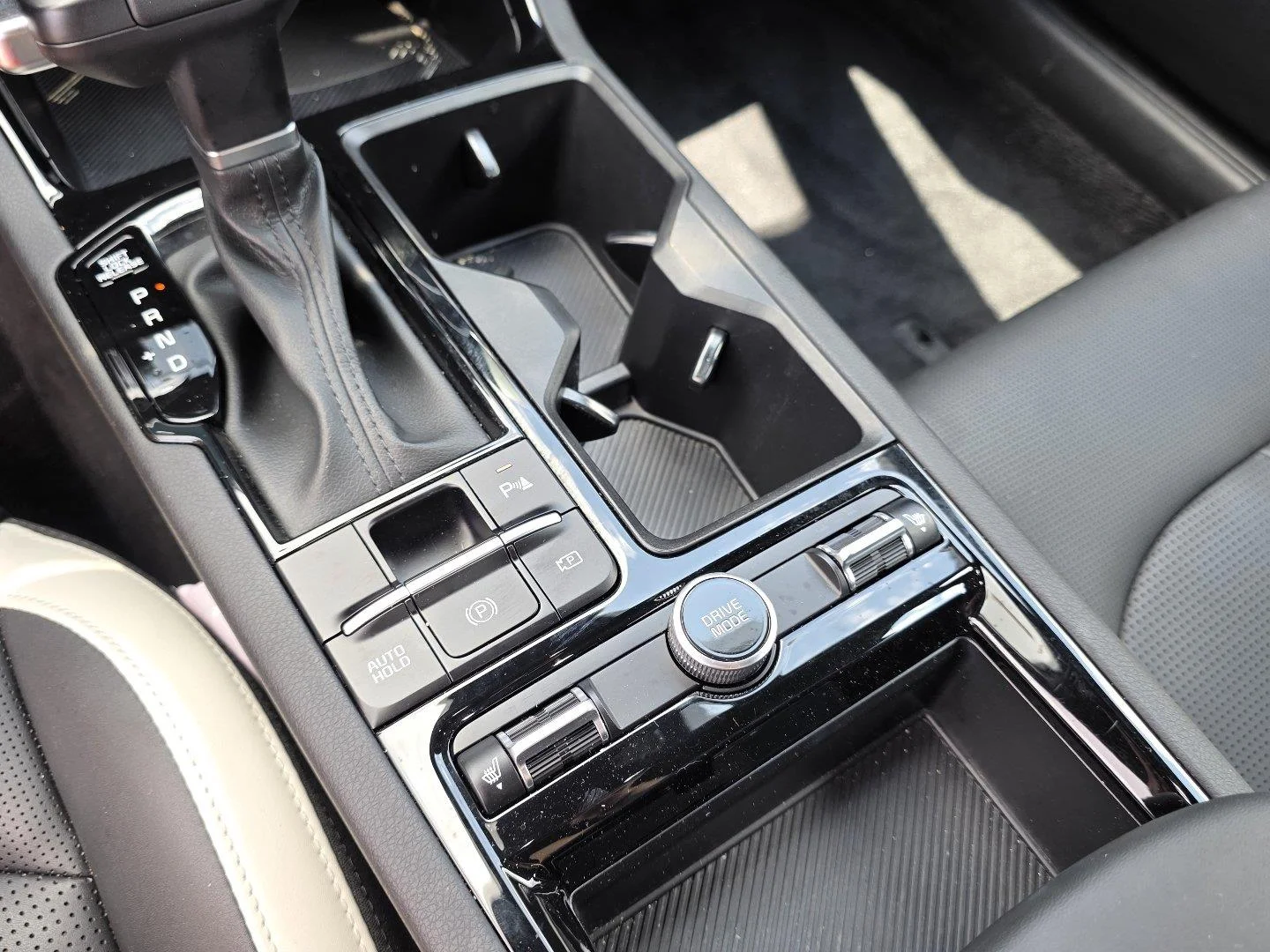 Used 2025 Yacht Blue Kia GT-Line image 20