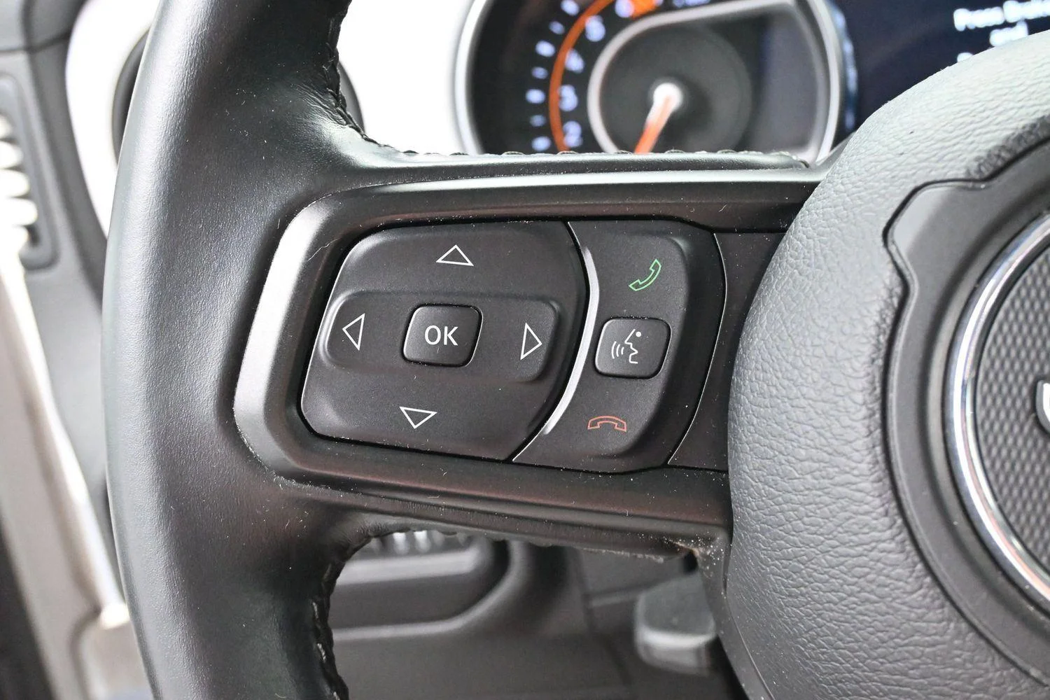 Used 2021 Bright White Clearcoat Jeep Unlimited Islander image 17