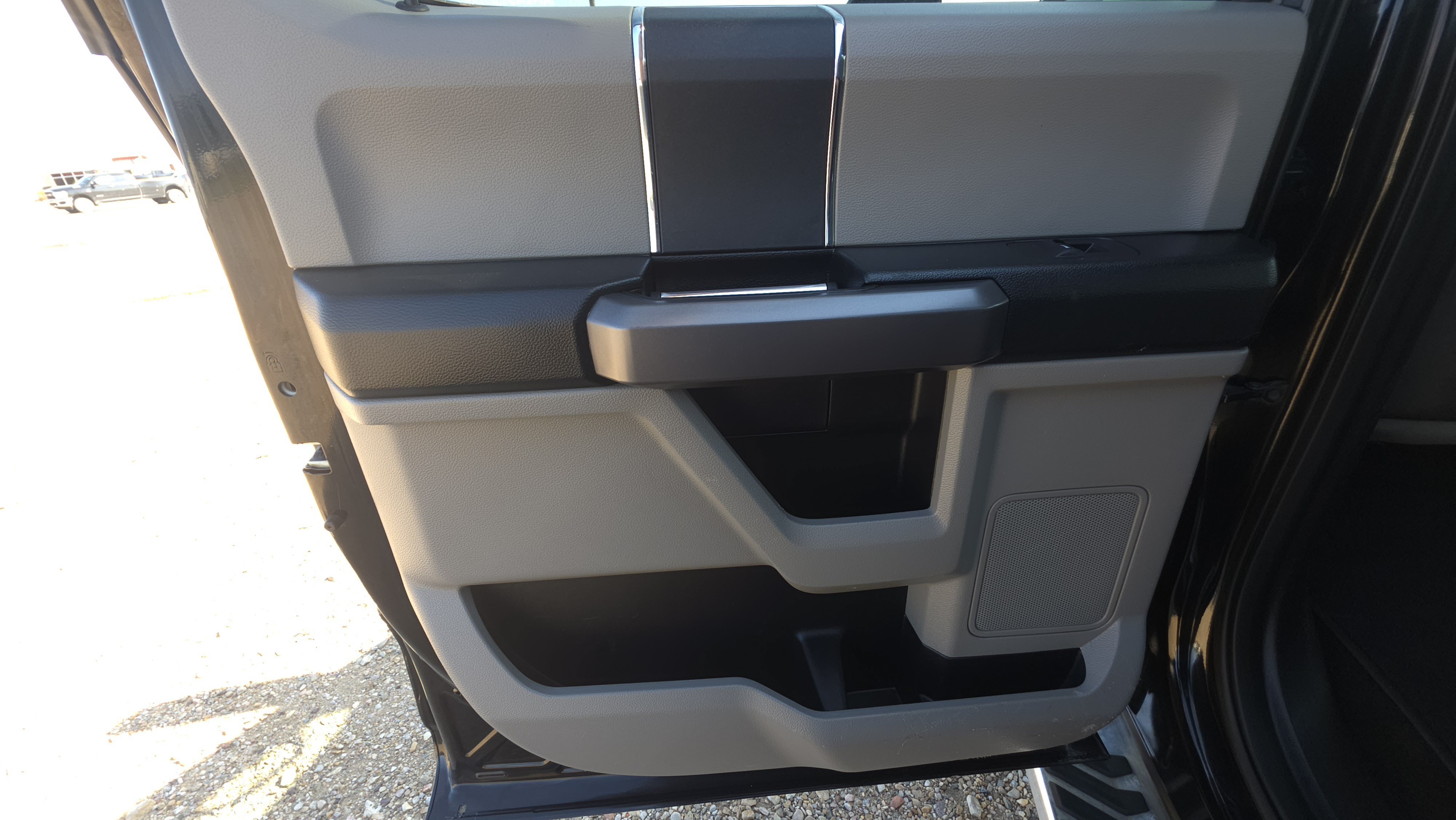 Used 2018 Black Ford XLT image 19