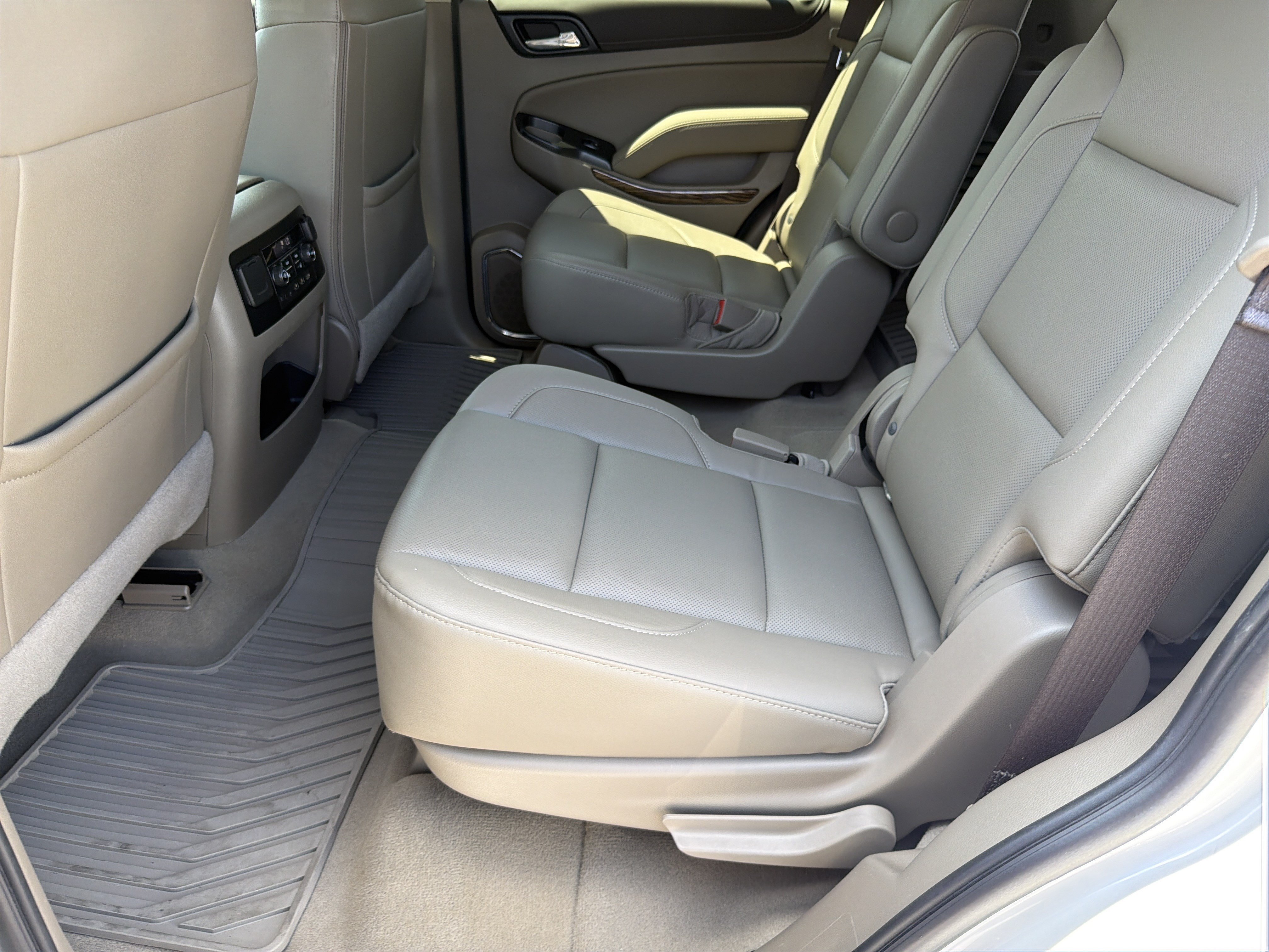 2019 GMC Yukon SLT - Photo 21