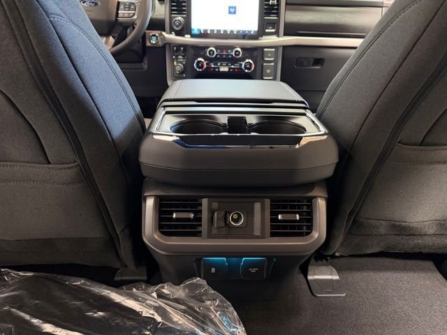 New 2026 Carbonized Gray Metallic Ford XLT image 31