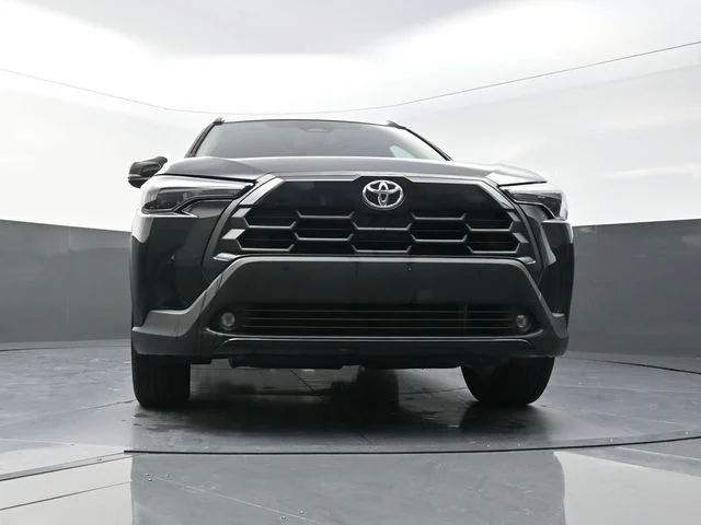 Used 2026 Black Toyota XLE image 31